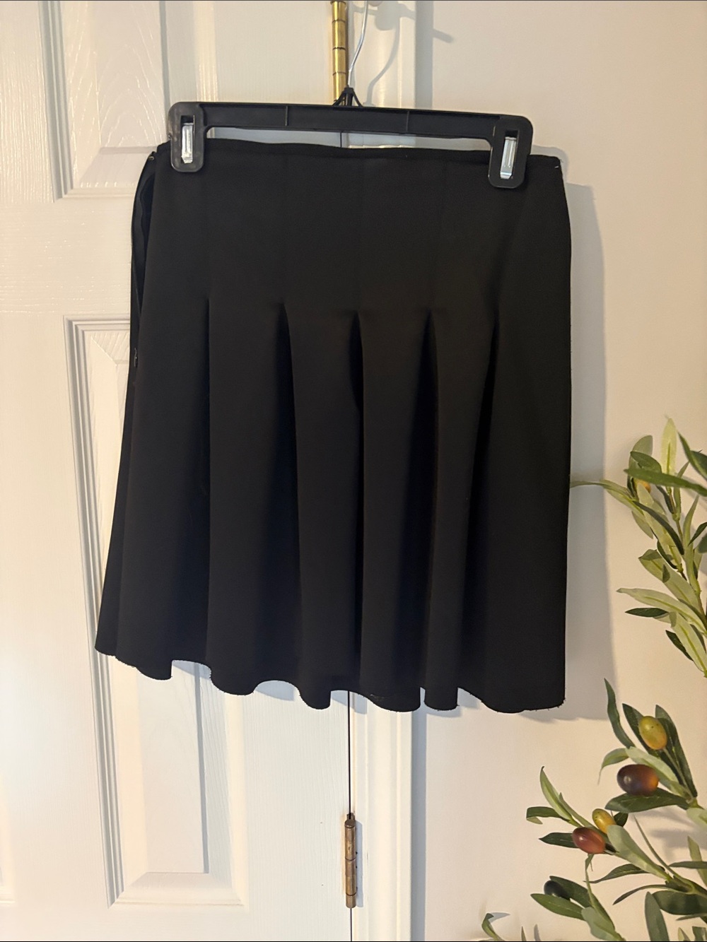 BCBGeneration Classic Black Pleated Skirt - Women